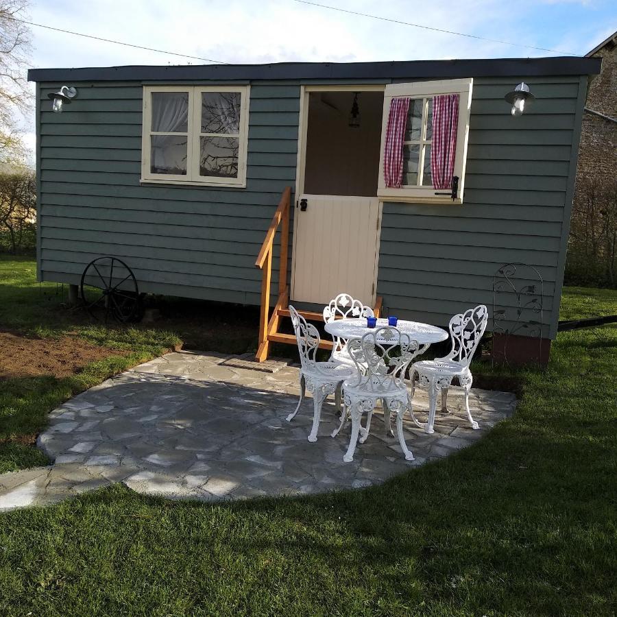 The English Shepherds Hut @ Les Aulnaies Echauffour エクステリア 写真